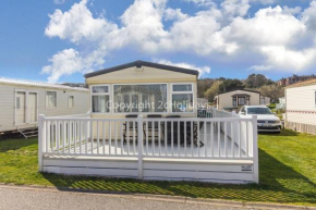 Great dog friendly caravan by the beach at North Denes in Suffolk ref 40097ND, Lowestoft